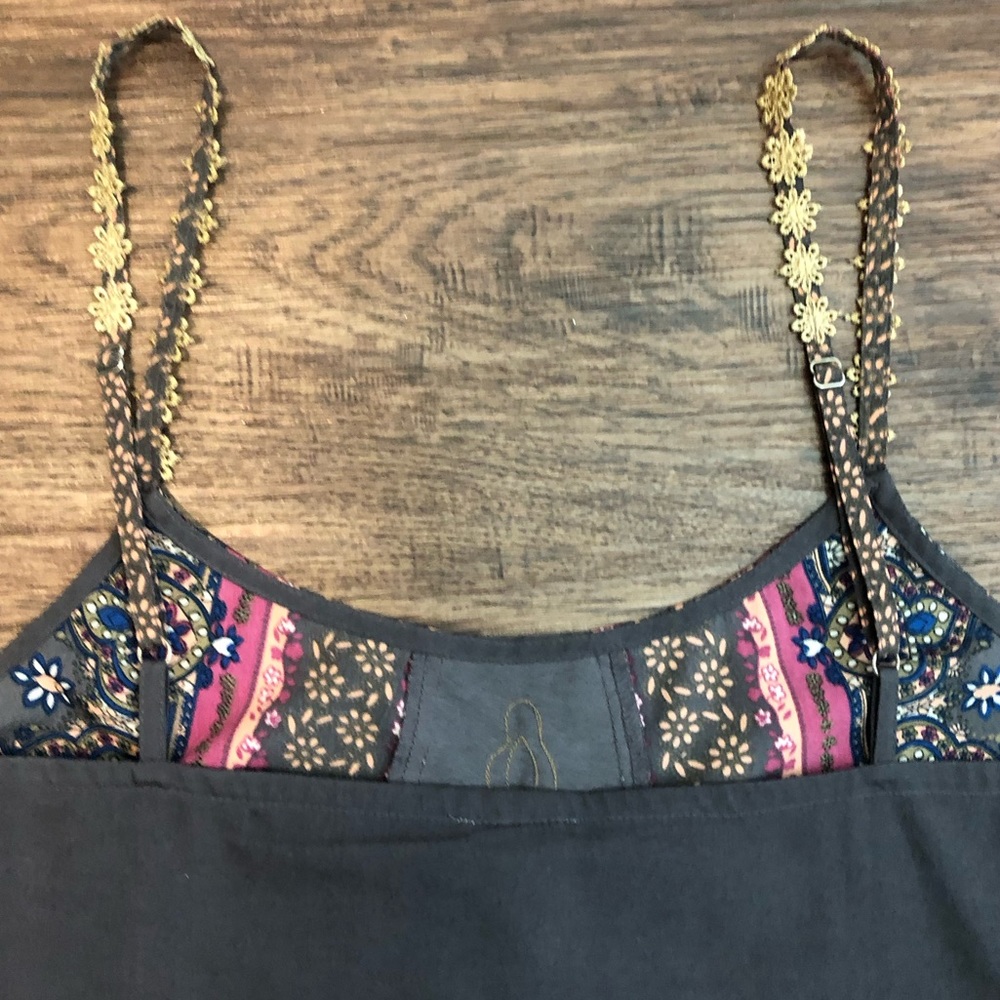 Gimmicks Boho Tank Top Embroidered Floral - Picture 6 of 7